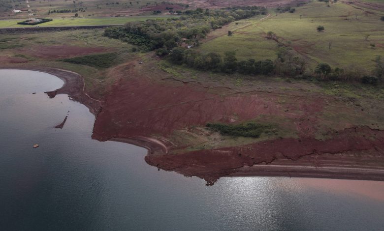 Seca paralisa transporte de grãos pela hidrovia Tietê-Paraná
